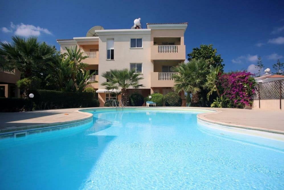Diana 54 Appartement Paphos Buitenkant foto